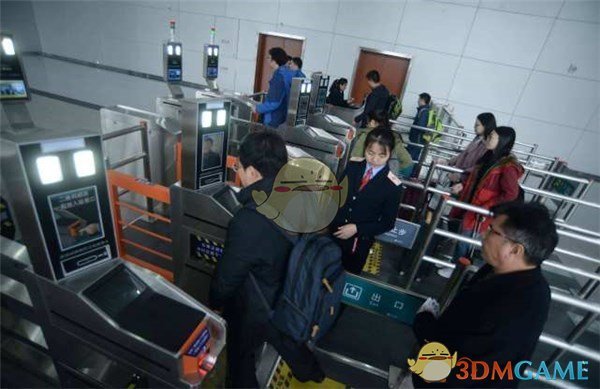 刘世锦：扩消费稳增长要重视源头治理